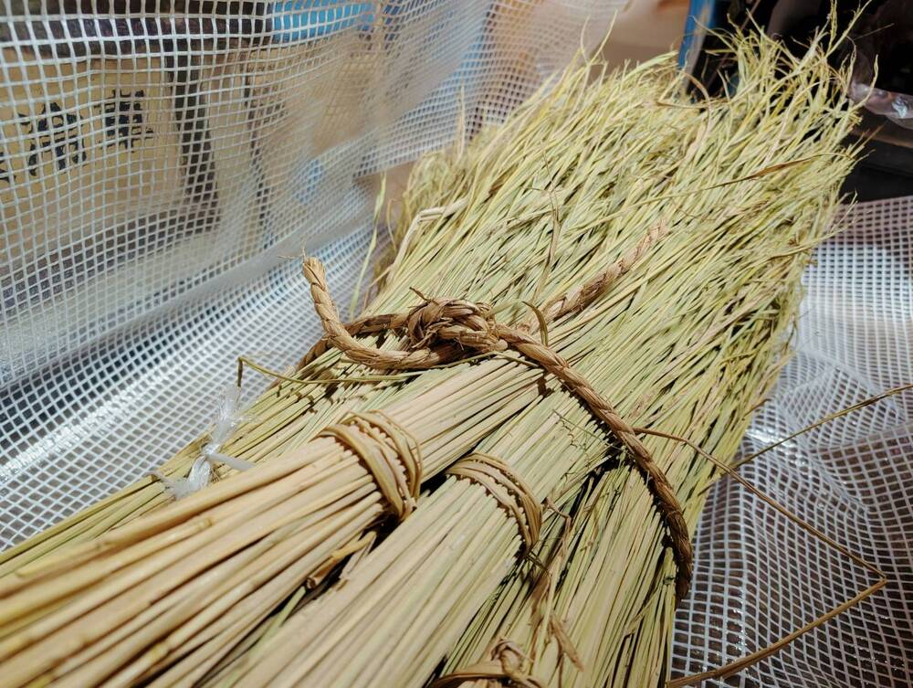 地域で育てた稲わらを使ってつくる、ワクワクの体験。